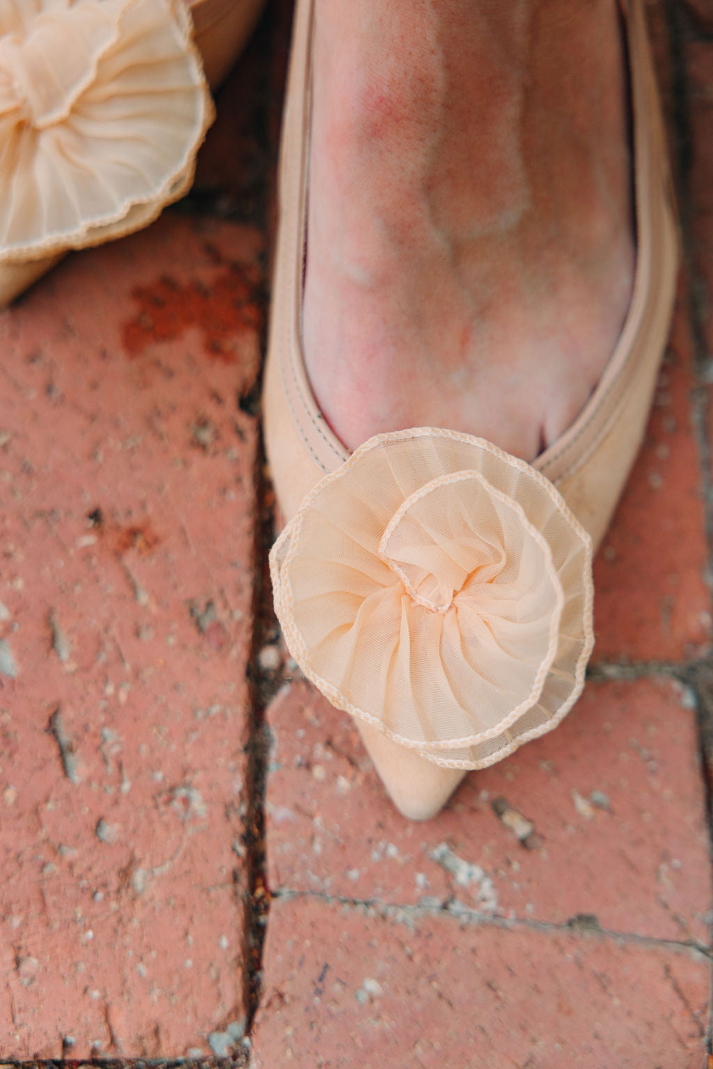 Cam. Cookie Slingback