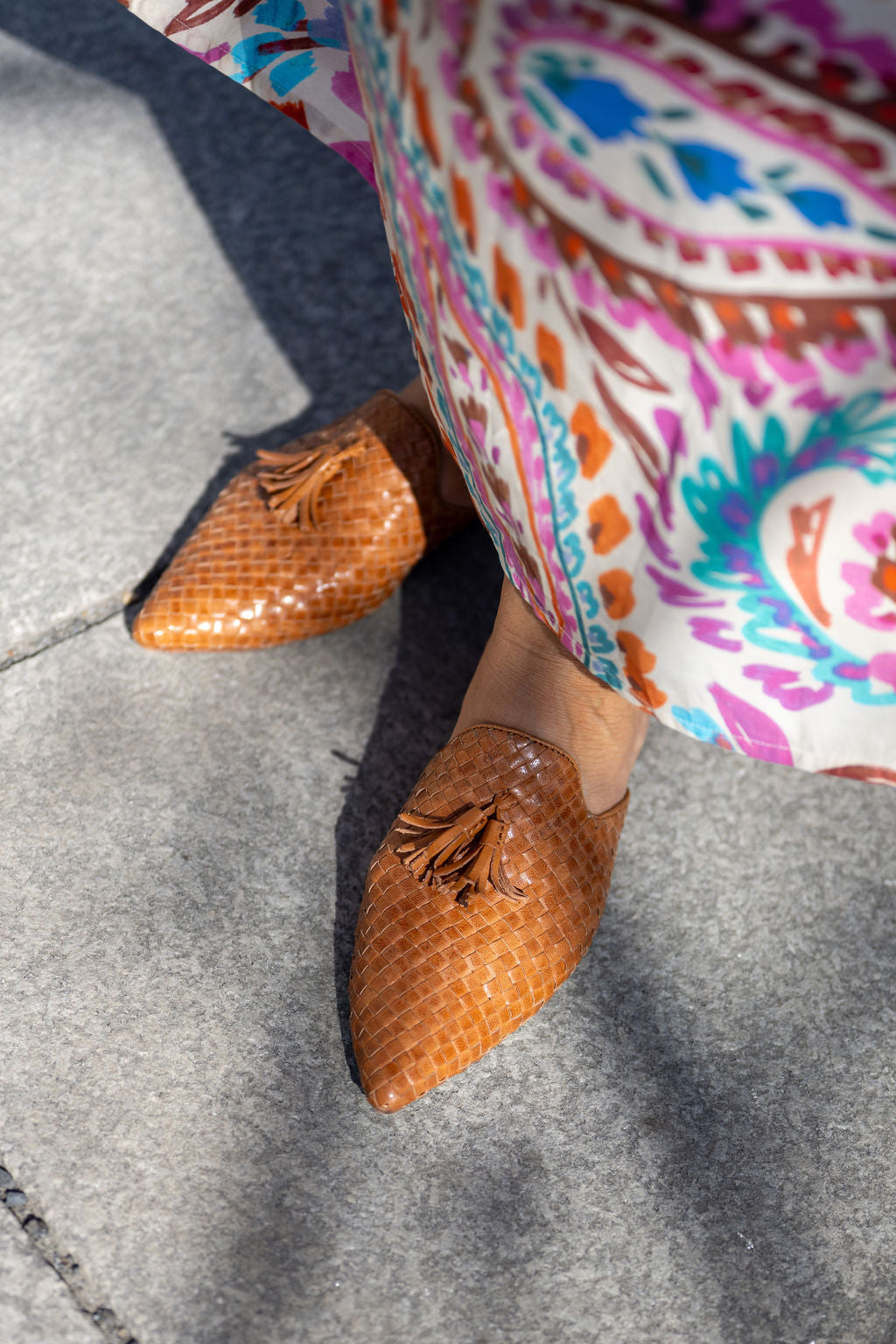 SHOOTINGSCHUH Tan Woven Tassel Mules 41