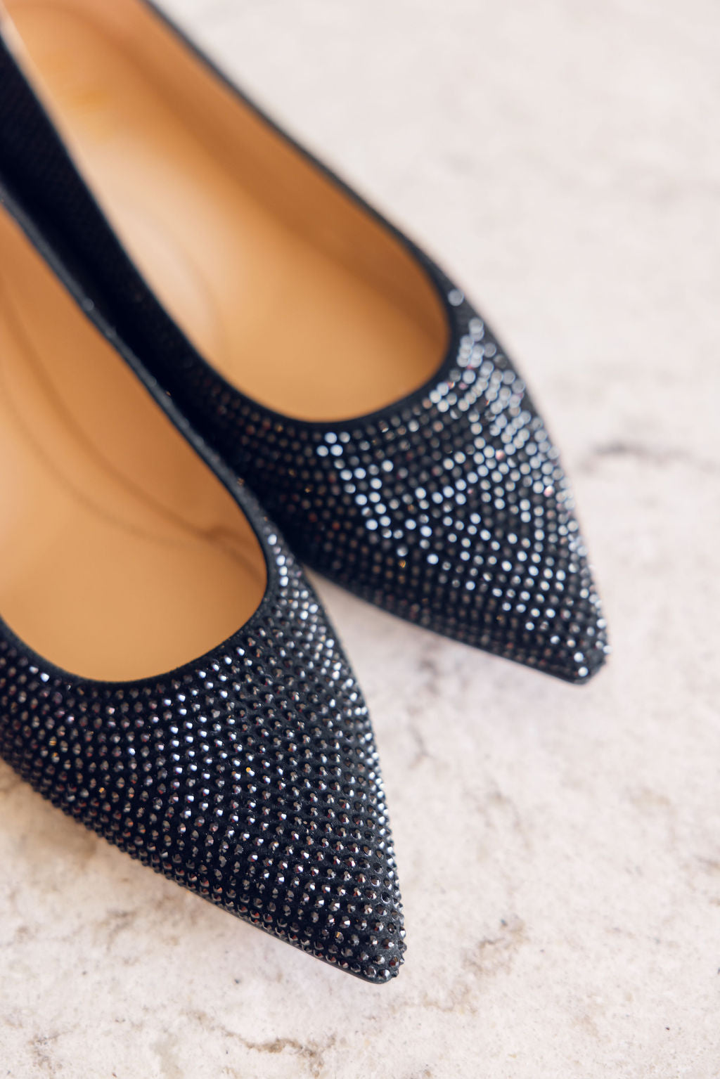 Nero Strass Pointy