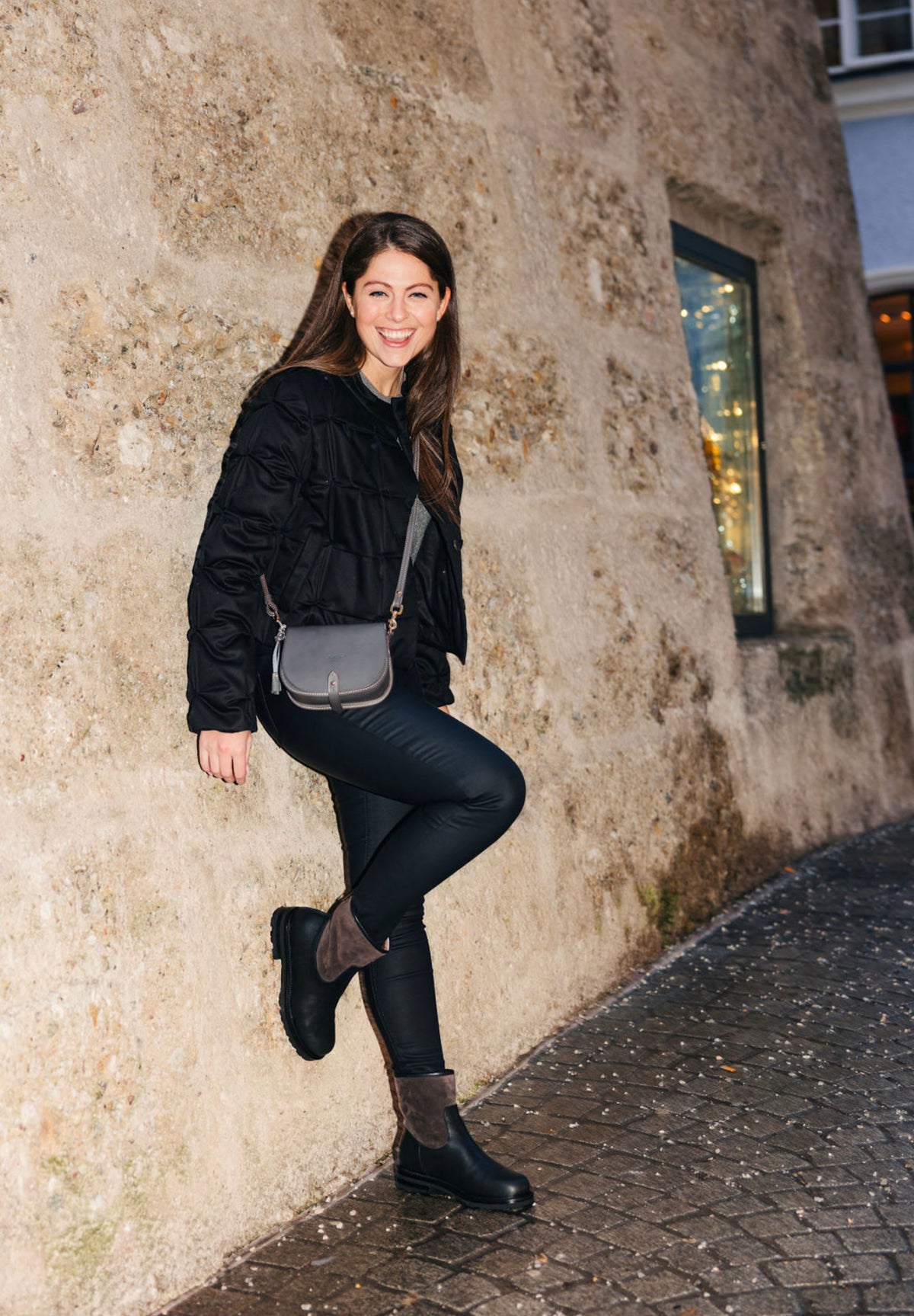 "Olivia" Nero/Asphalt lined with lambskin